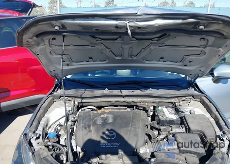 2018 Mazda Mazda3 Touring z USA, uszkodzony, nr VIN 3MZBN1V3XJM257858